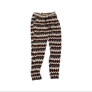 Cotton tight ankle chino style pants.